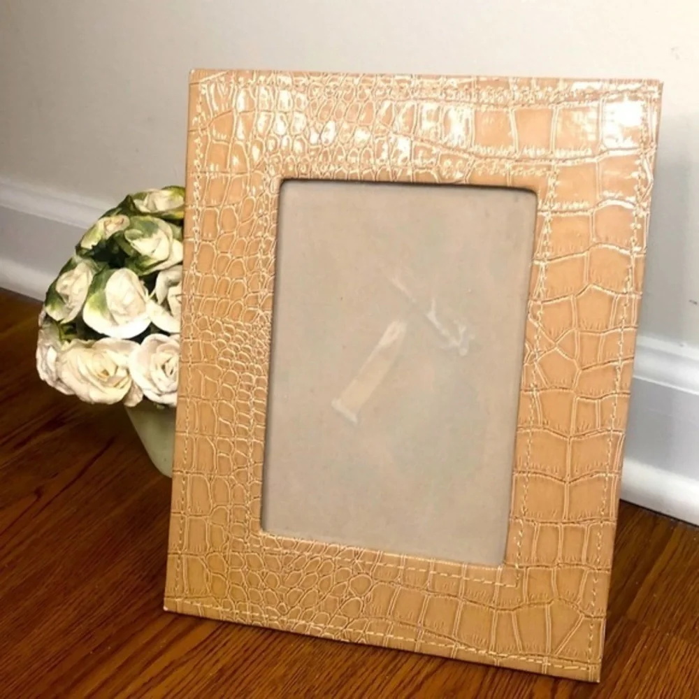5x7” PICTURE FRAME | Chic Glossy Beige Reptile Print Photo Frame